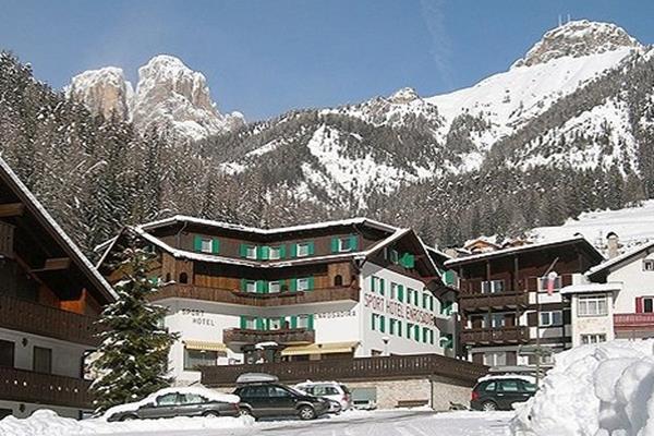 Sporthotel Enrosadira Campitello di Fassa Bagian luar foto