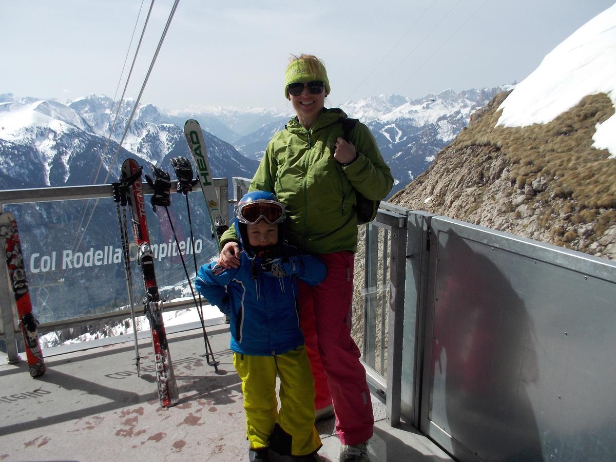 Sporthotel Enrosadira Campitello di Fassa Bagian luar foto