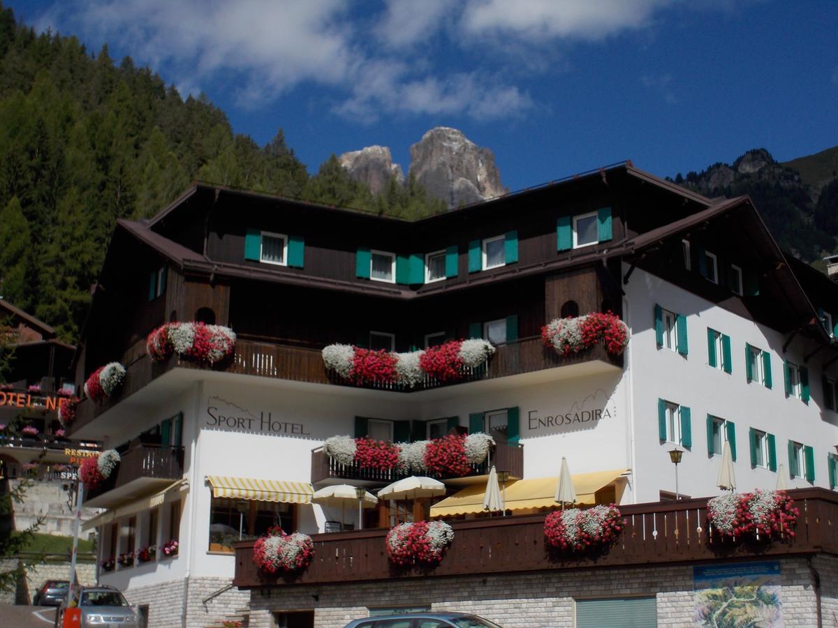 Sporthotel Enrosadira Campitello di Fassa Bagian luar foto